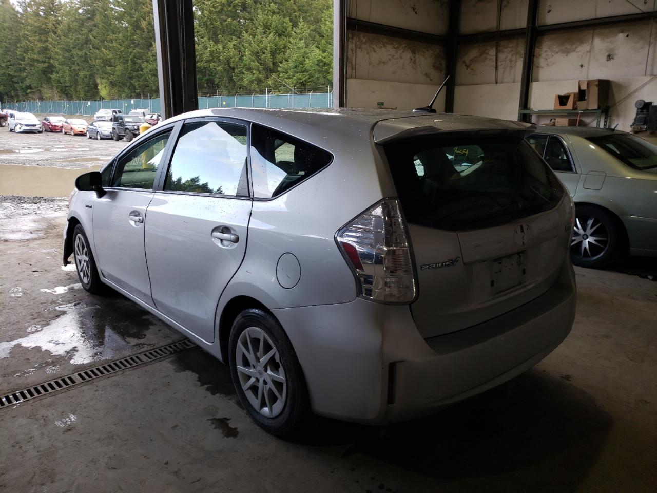 Photo 3 from auction – 2012 TOYOTA PRIUS V with VIN JTDZN3EU3C3061898