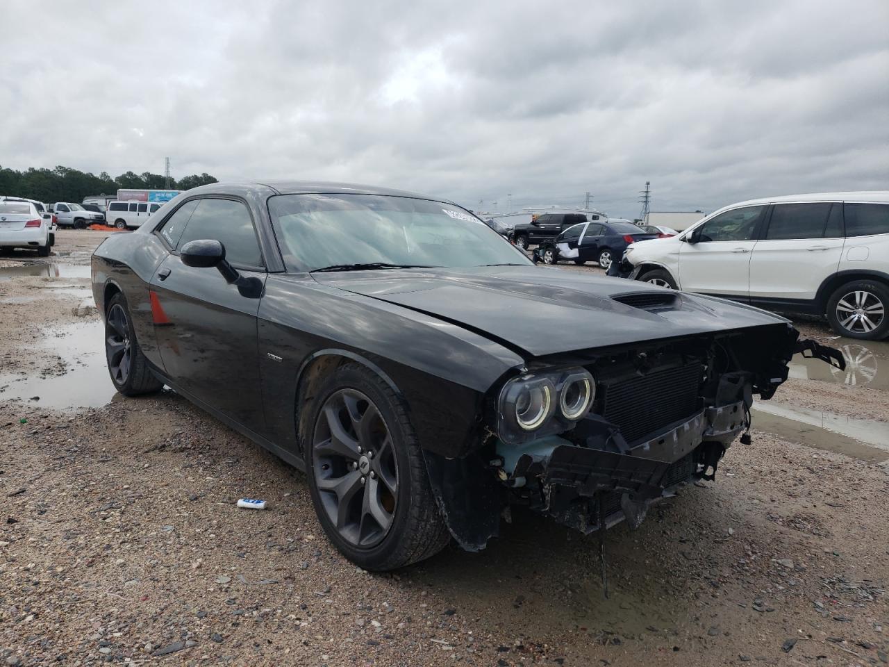 DODGE CHALLENGER 2019 with VIN 2C3CDZBT7KH583408 - Photo from auction