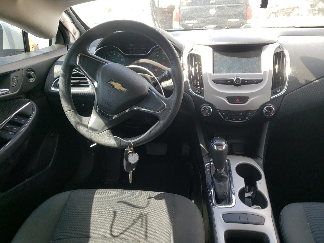 Photo 9 from auction – 2016 CHEVROLET CRUZE LS with VIN 1G1BC5SMXG7296152