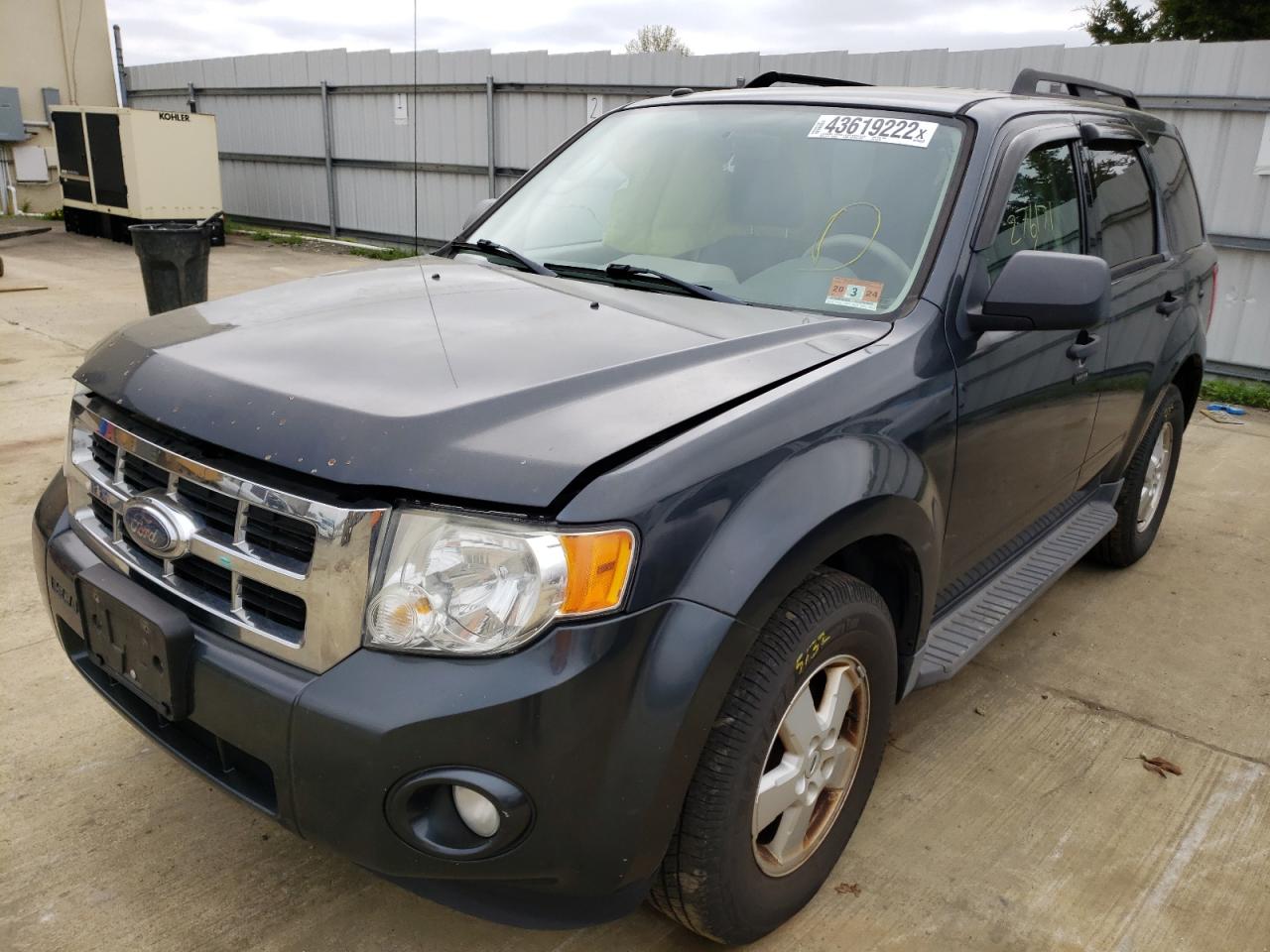 Photo 2 from auction – 2009 FORD ESCAPE XLT with VIN 1FMCU937X9KA14130