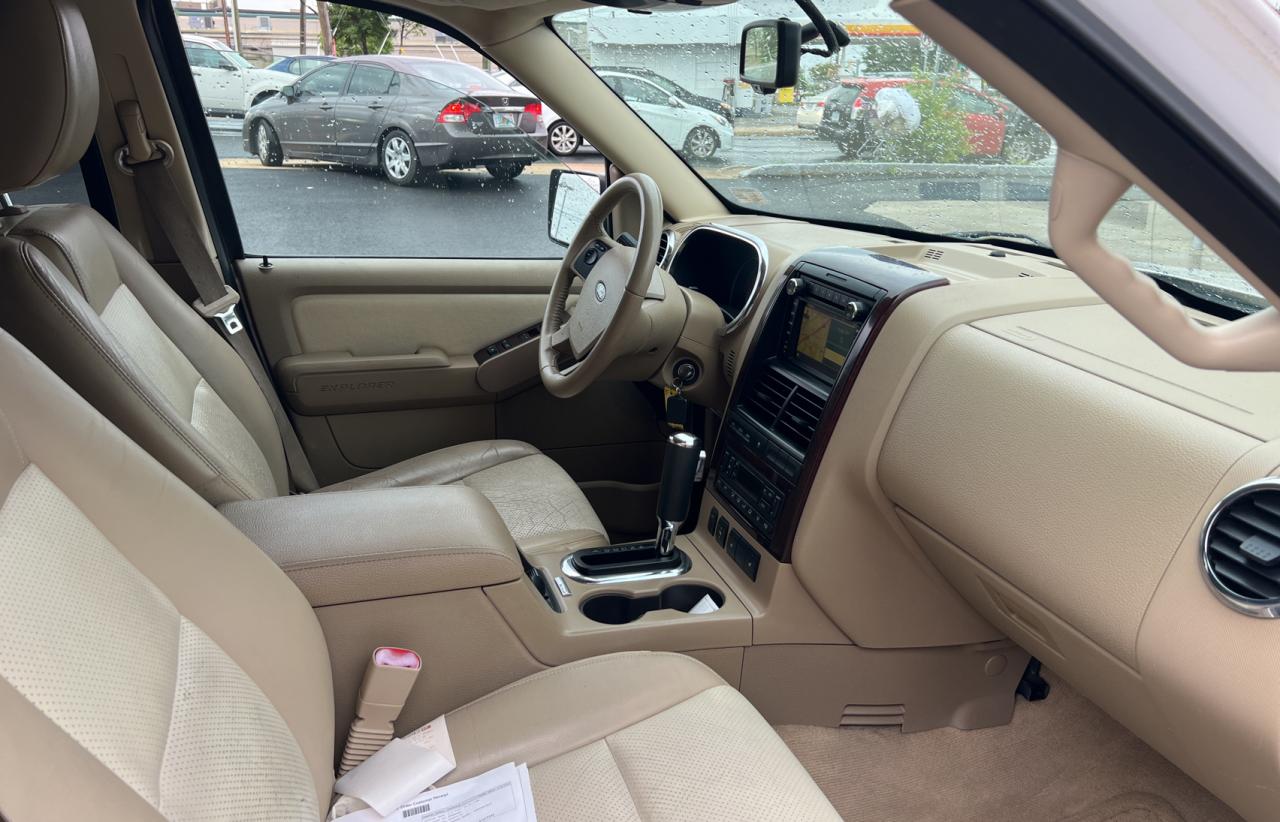 Photo 5 from auction – 2010 FORD EXPLORER L with VIN 1FMEU6FE2AUA15928