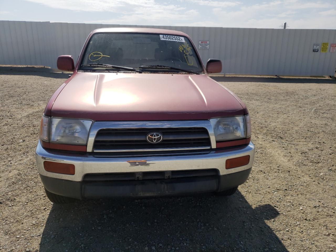 Photo 9 from auction – 1996 TOYOTA 4RUNNER with VIN JT3GN86R5T0003747