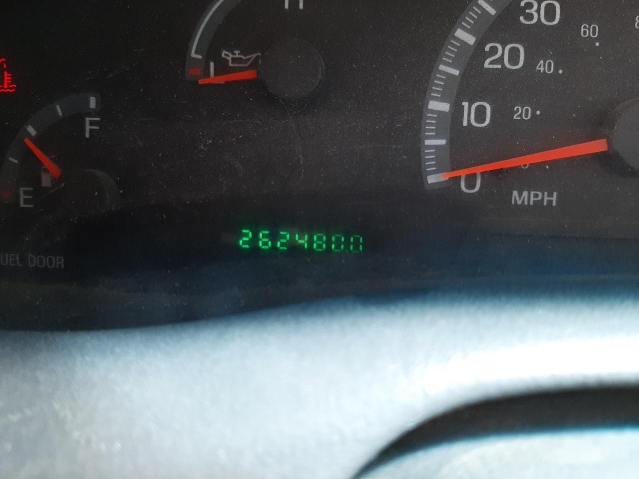 Photo 8 from auction – 2003 FORD F150 with VIN 1FTRF17283NB13107
