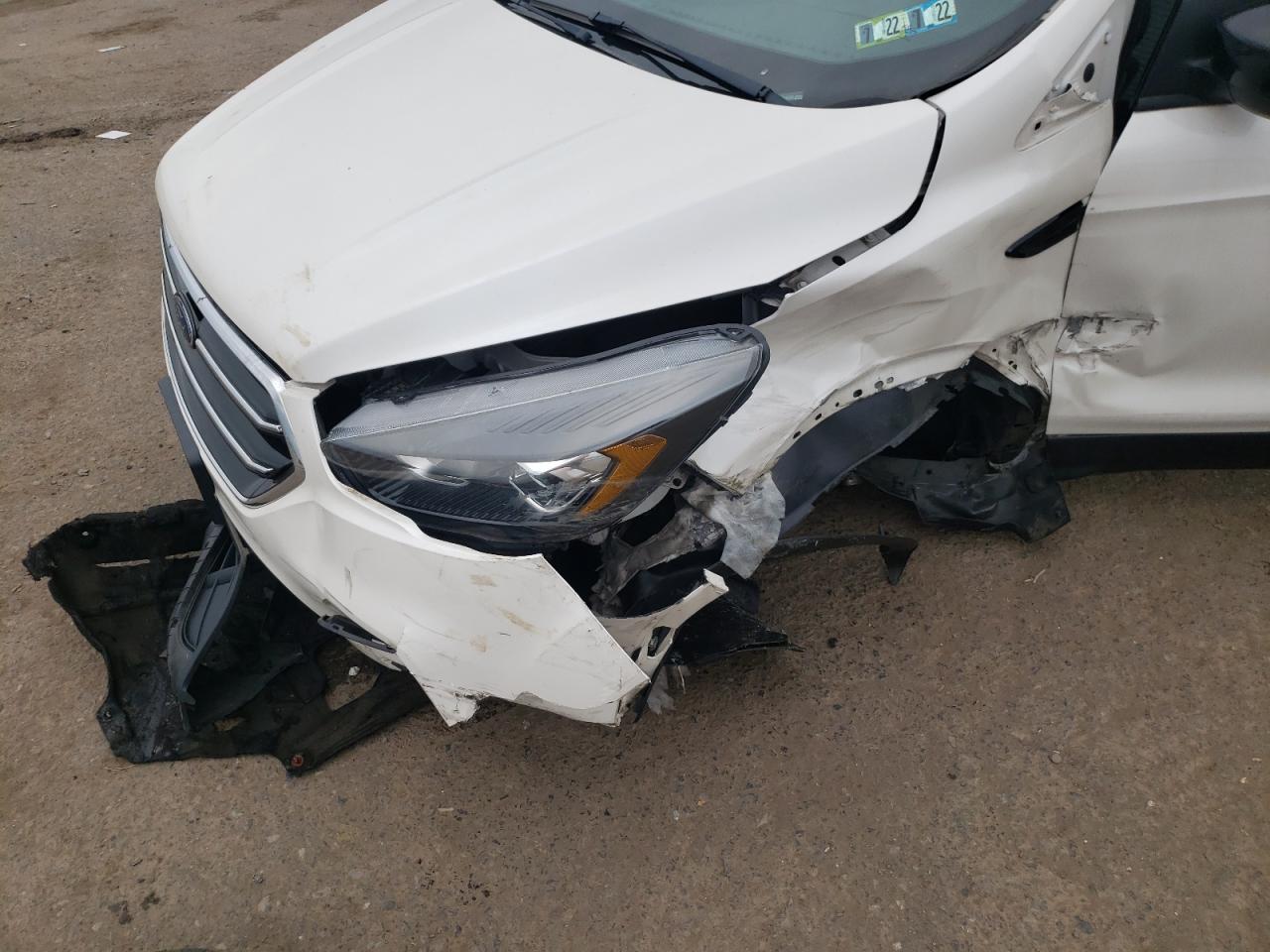 Photo 9 from auction – 2017 FORD ESCAPE SE with VIN 1FMCU9G9XHUA76335