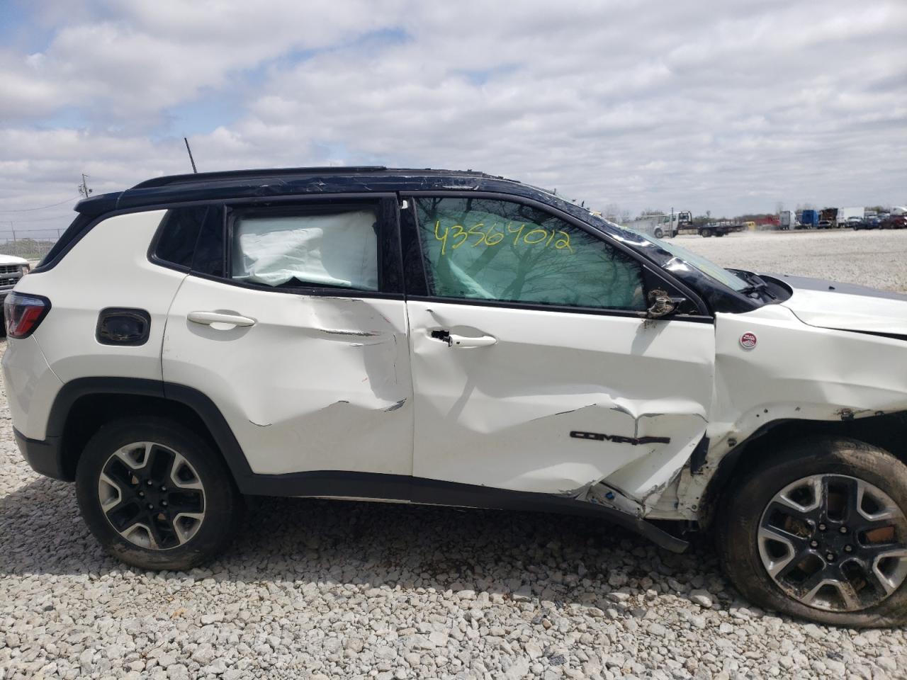 Photo 9 from auction – 2018 JEEP COMPASS TR with VIN 3C4NJDDBXJT198886