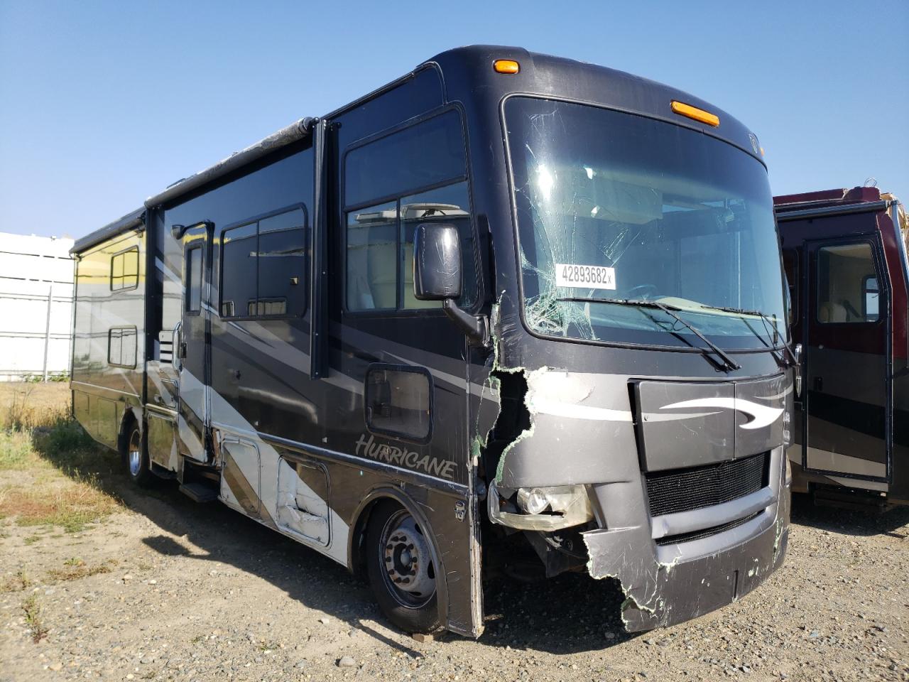 THOR HURRICANE 2012 with VIN 1F65F5DY2B0A10648 - Photo from auction