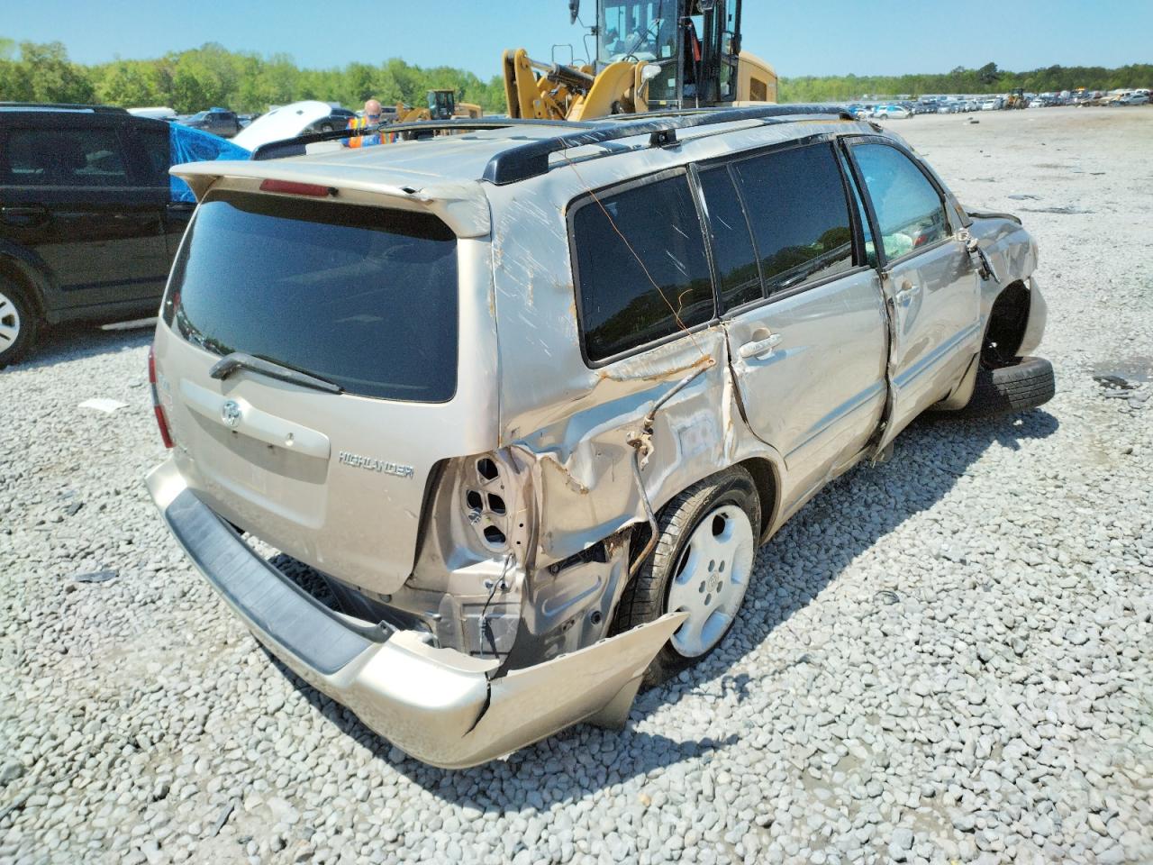 Photo 4 from auction – 2005 TOYOTA HIGHLANDER with VIN JTEEP21A850081594