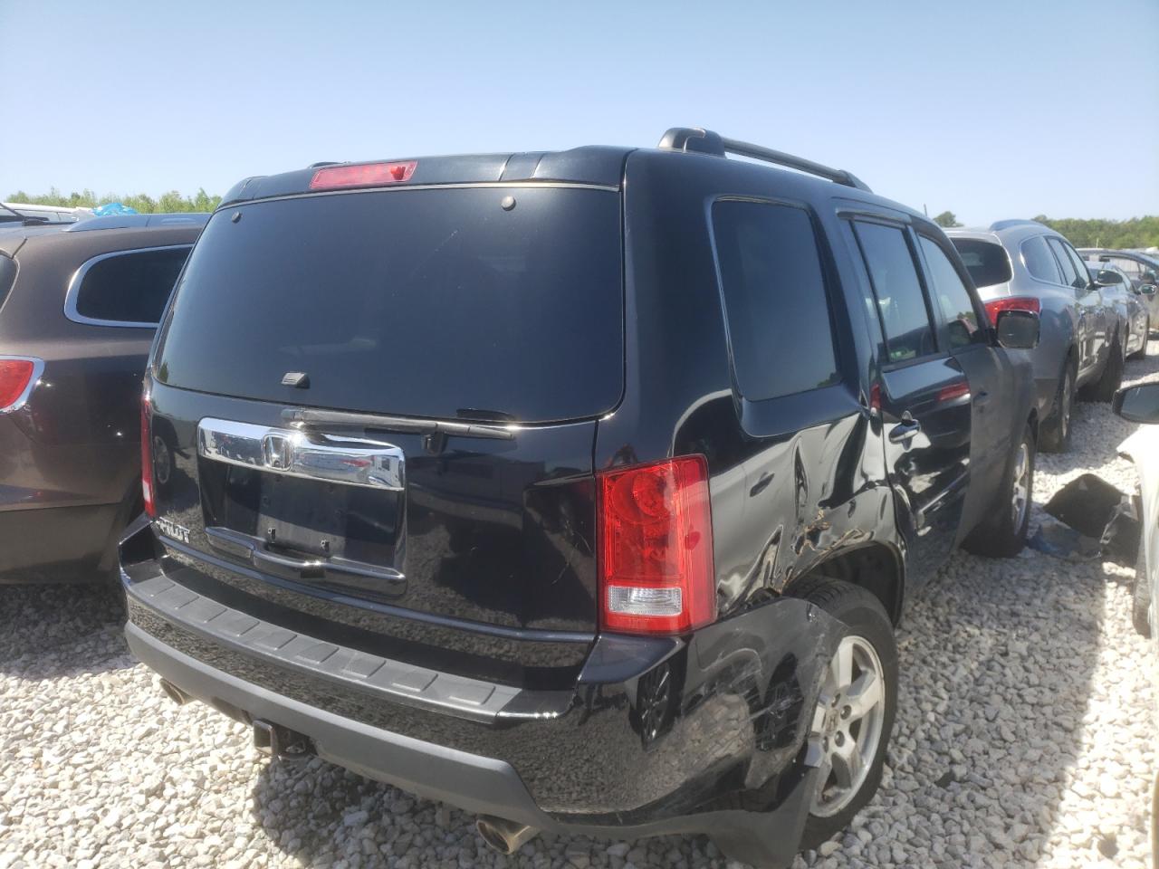 Photo 4 from auction – 2011 HONDA PILOT EXL with VIN 5FNYF3H57BB048585