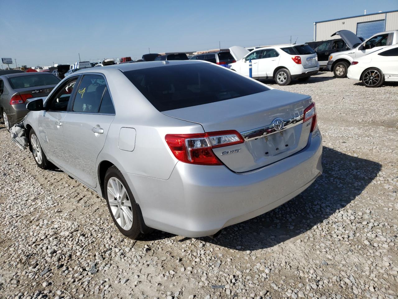 Photo 3 from auction – 2014 TOYOTA CAMRY SE with VIN 4T1BK1FK2EU548997