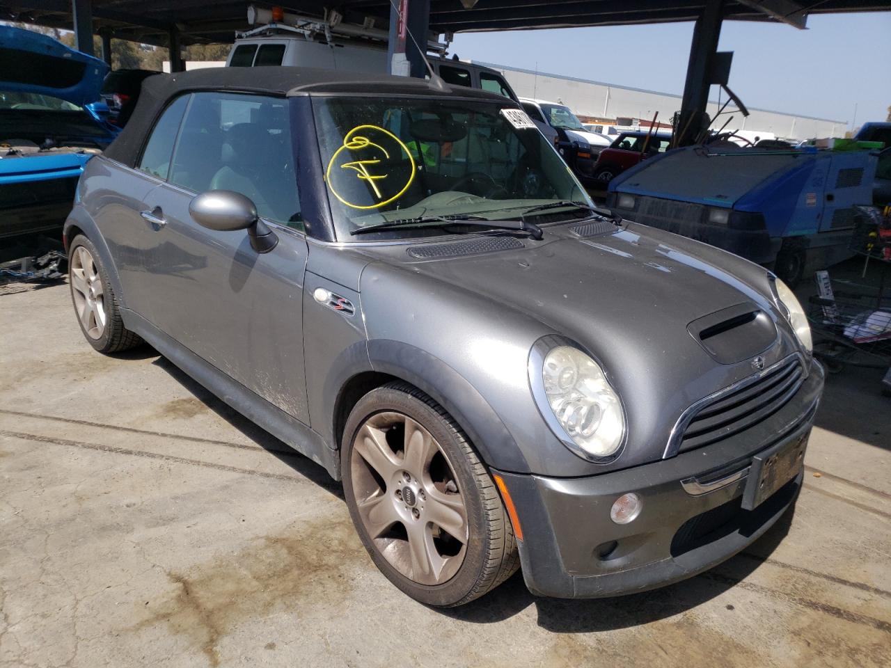 MINI COOPER S 2005 with VIN WMWRH33485TF82967 - Photo from auction