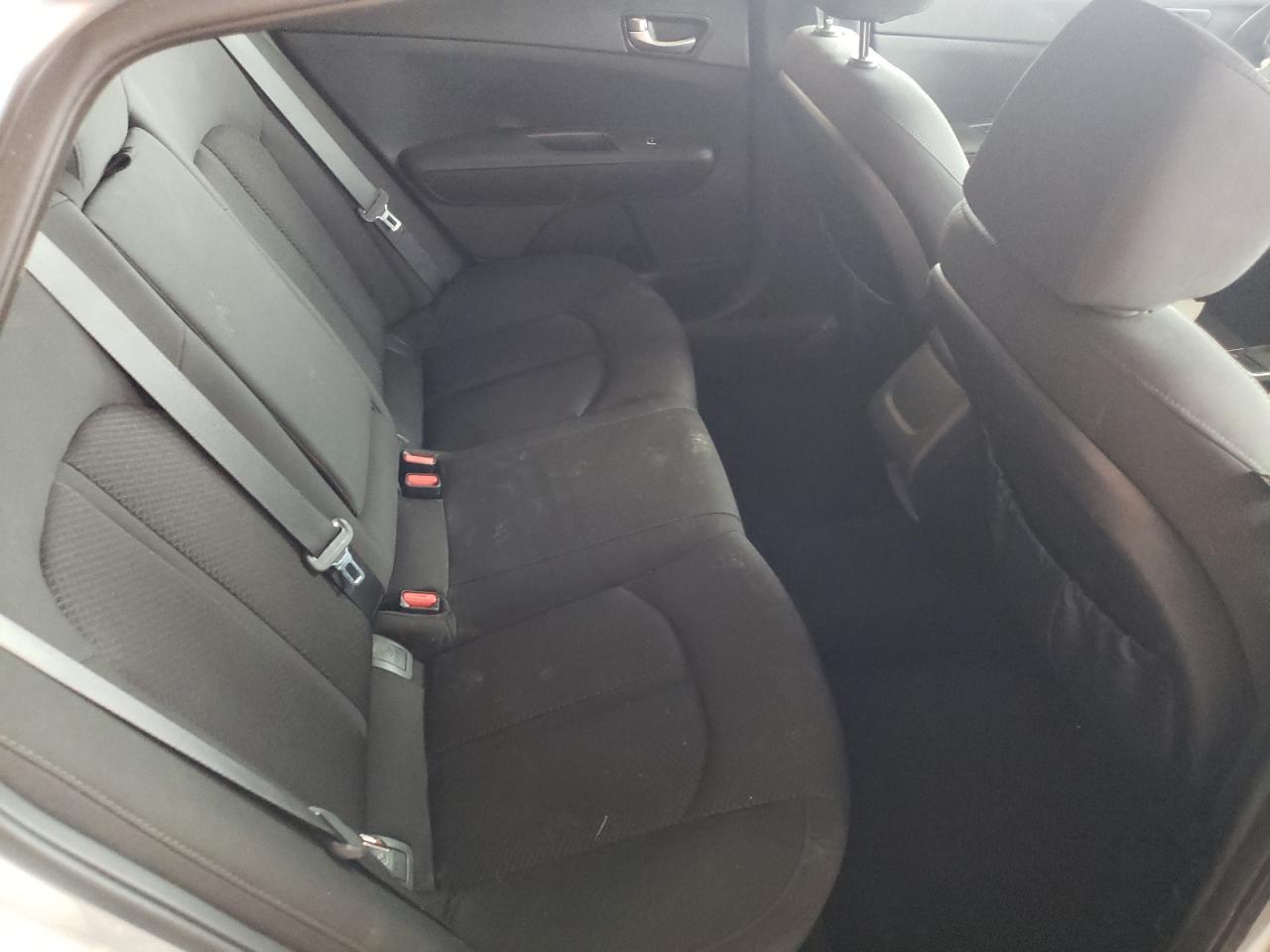 Photo 6 from auction – 2016 KIA OPTIMA LX with VIN 5XXGT4L38GG019472