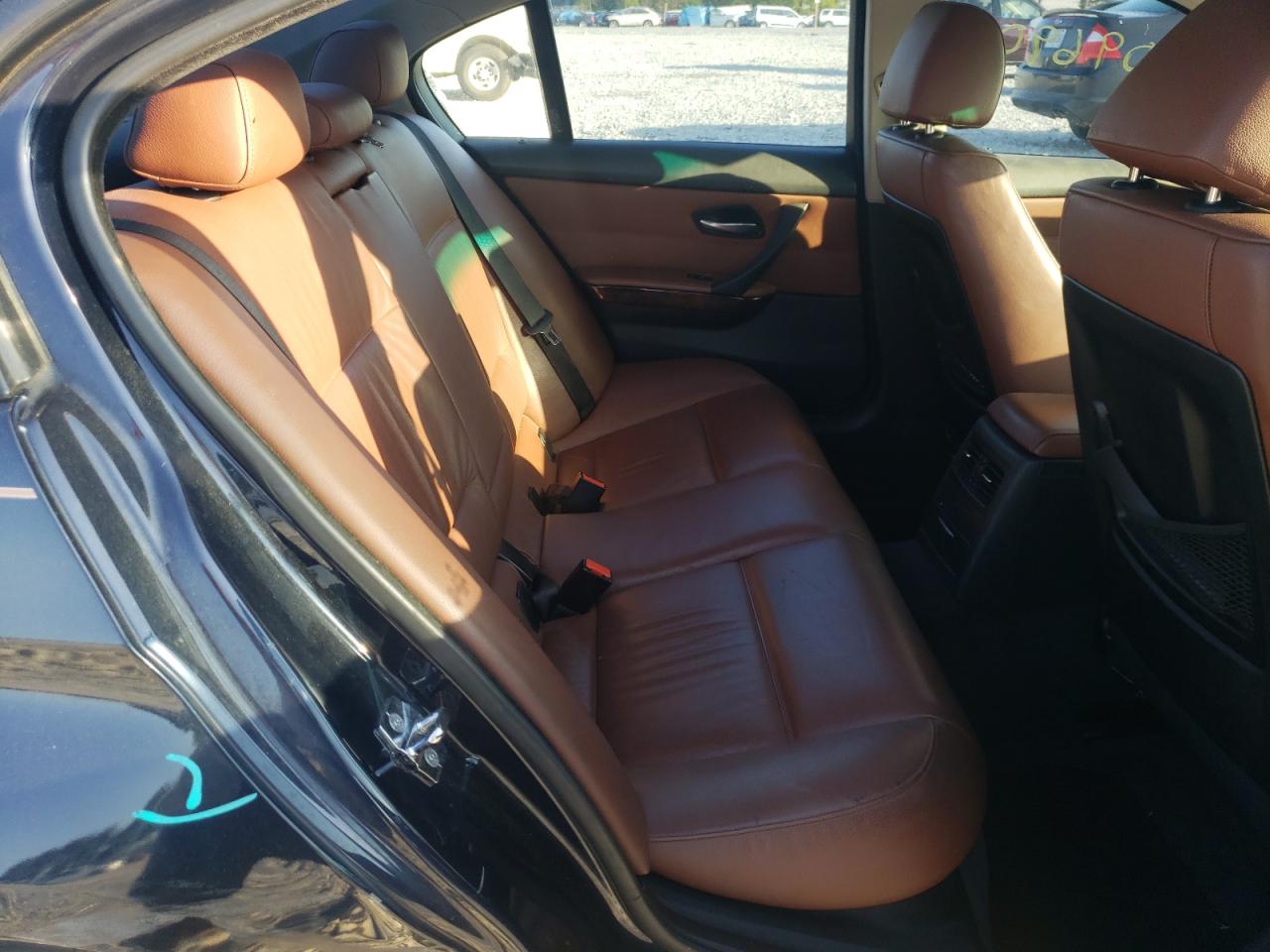 Photo 6 from auction – 2006 BMW 325 I AUTO with VIN WBAVB17596NK38140