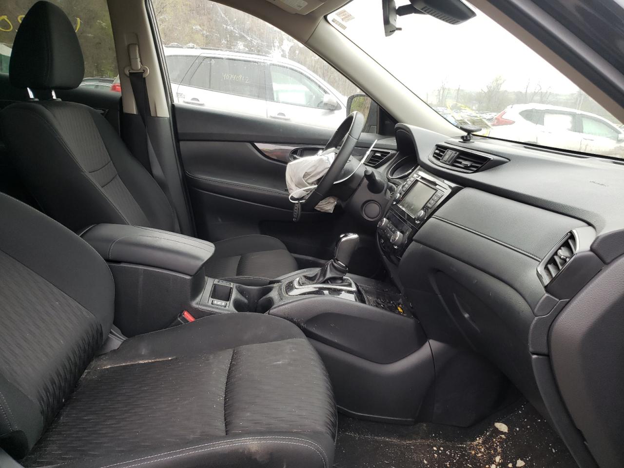 Photo 5 from auction – 2020 NISSAN ROGUE S with VIN KNMAT2MV4LP530979