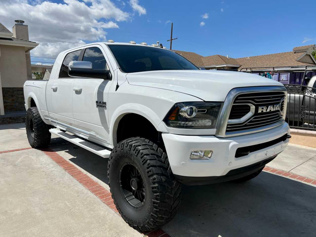RAM 3500 LONGH 2018 with VIN 3C63R3NL9JG116017 - Photo from auction