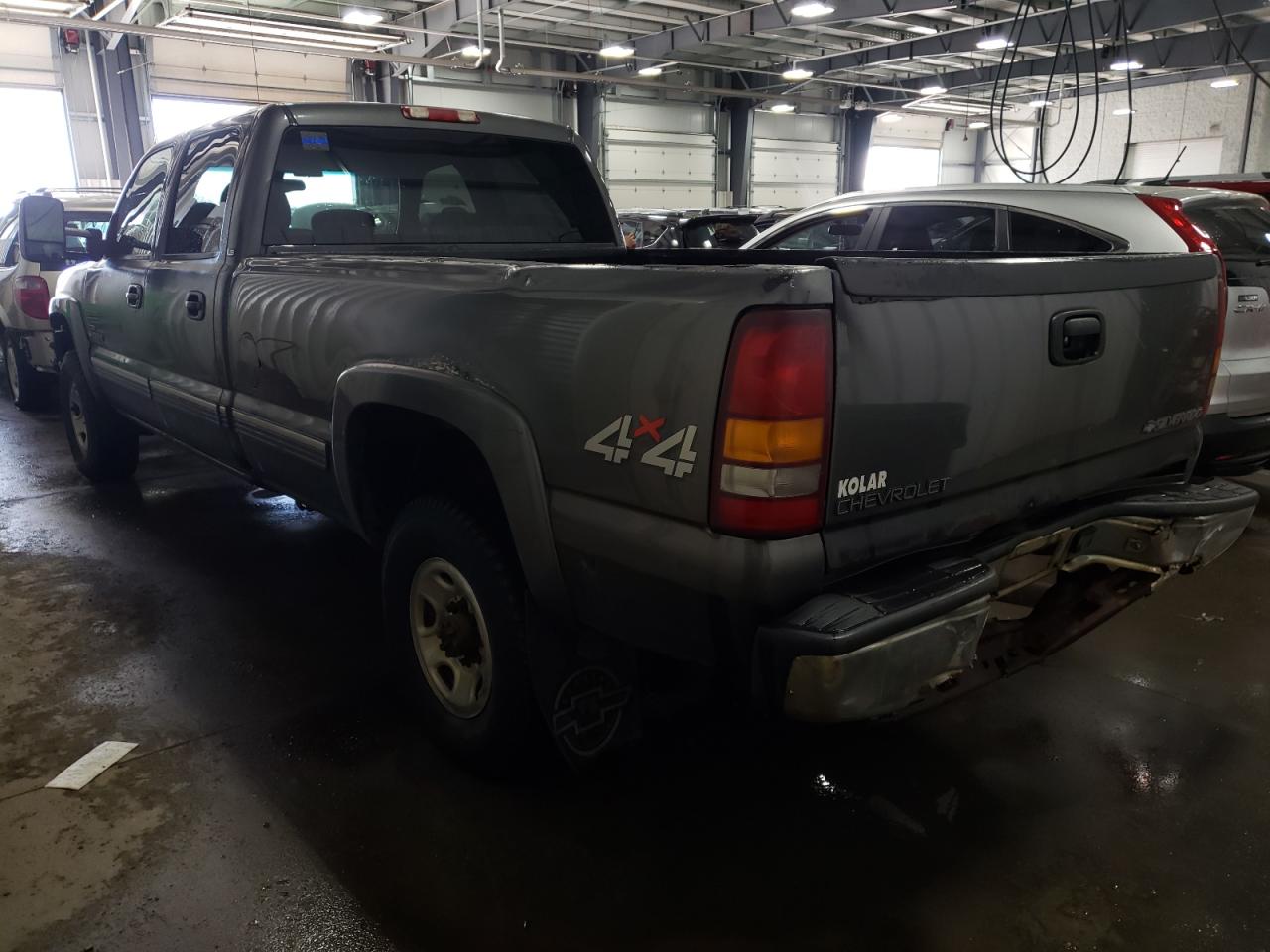 Photo 3 from auction – 2002 CHEVROLET SILVERADO with VIN 1GCHK23102F196065