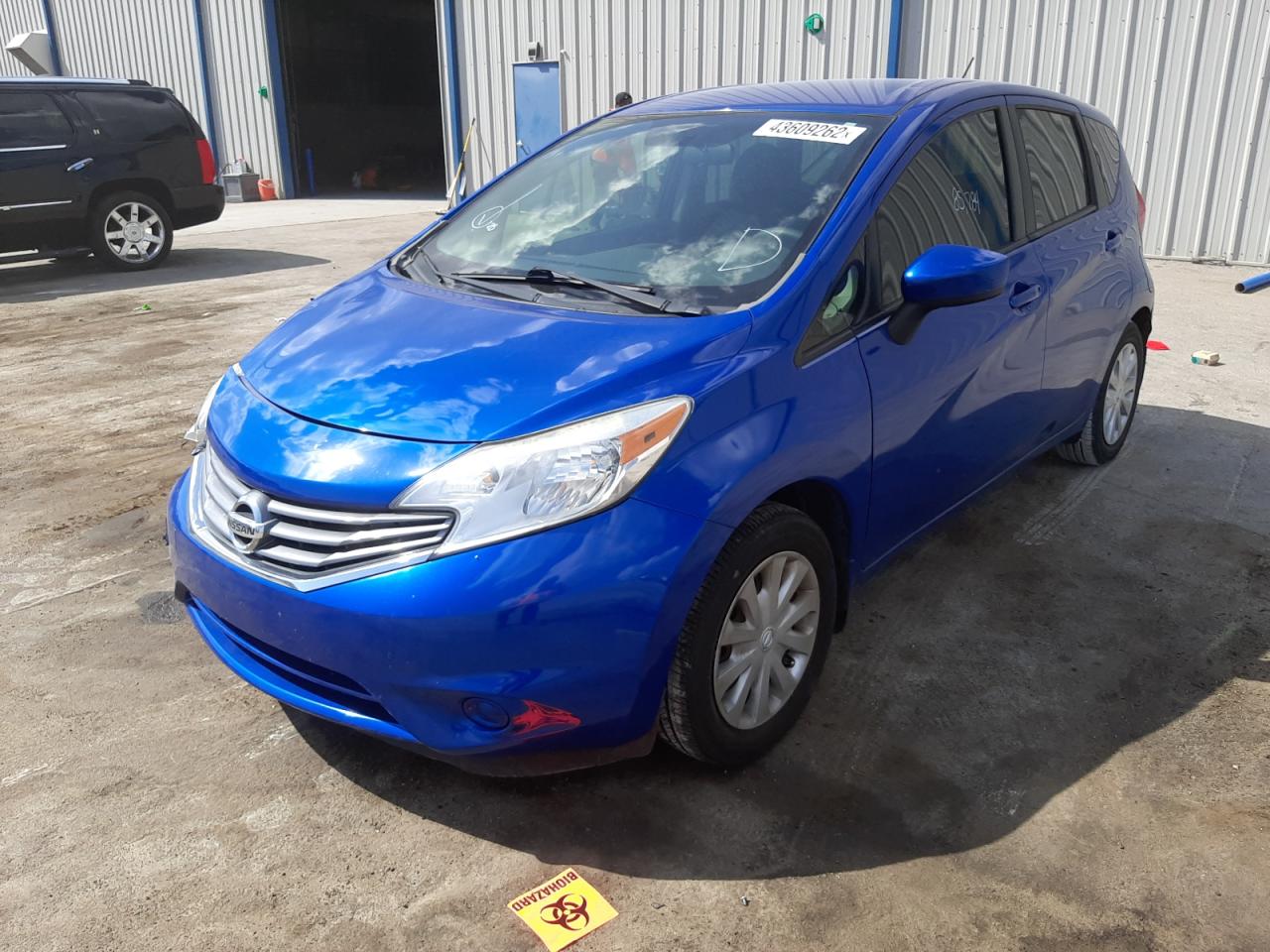 Photo 2 from auction – 2015 NISSAN VERSA NOTE with VIN 3N1CE2CP9FL436010