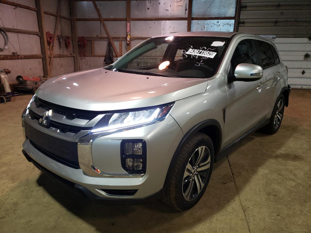 Photo 2 from auction – 2021 MITSUBISHI OUTLANDER with VIN JA4APVAU8MU014008