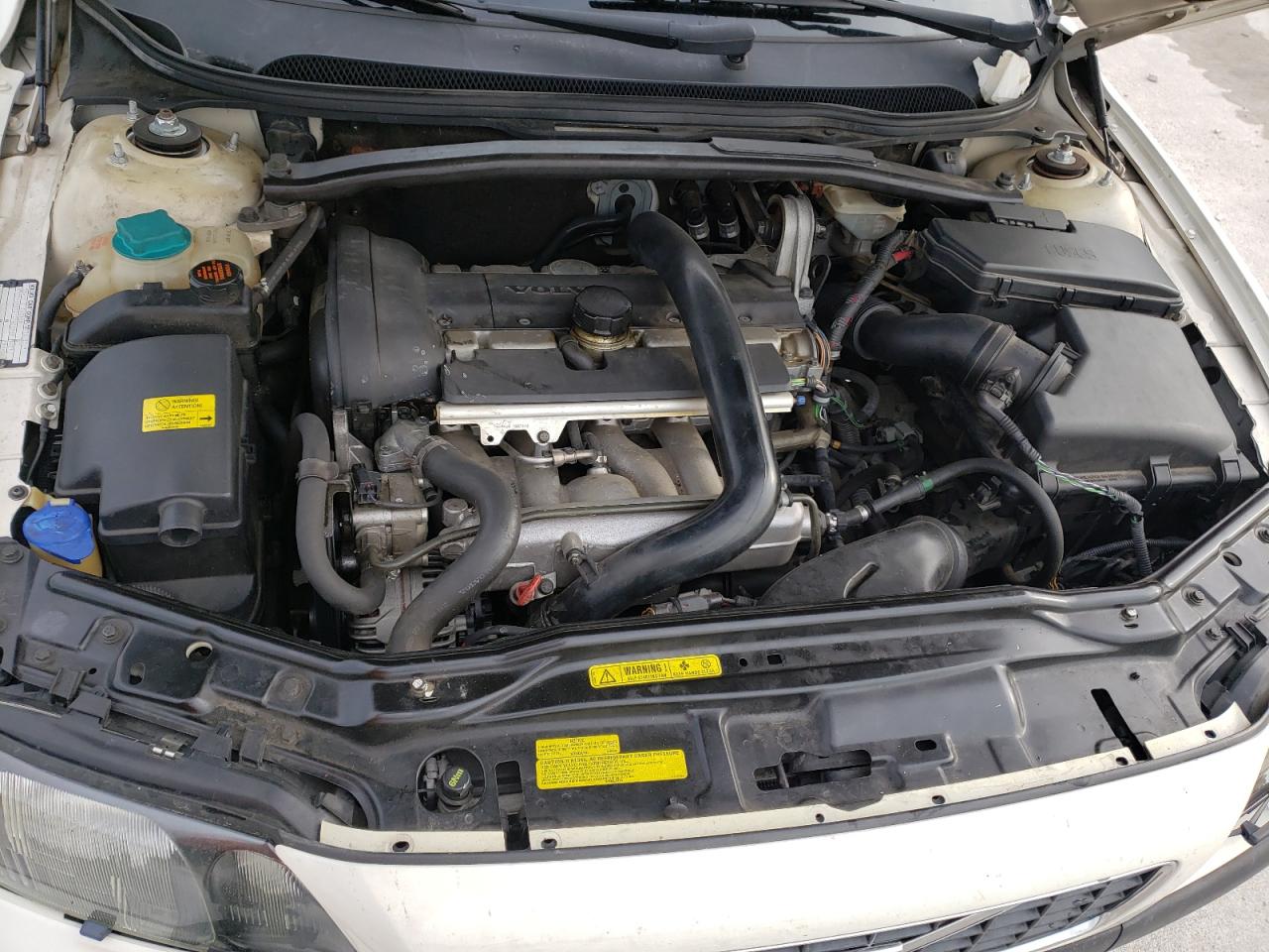 Photo 7 from auction – 2001 VOLVO S60 2.4T with VIN YV1RS58D212040666
