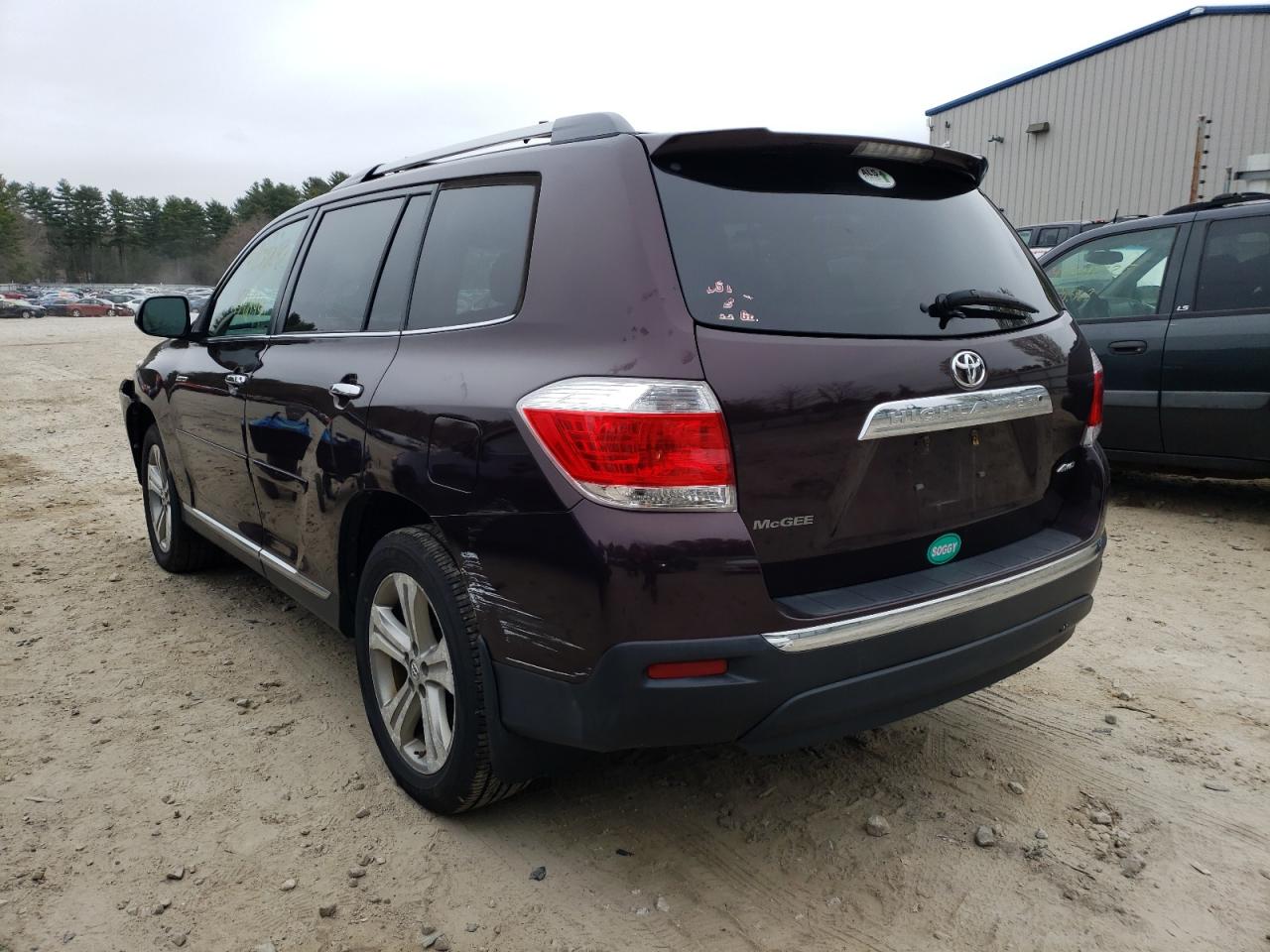 Photo 3 from auction – 2012 TOYOTA HIGHLANDER with VIN 5TDDK3EH8CS102384