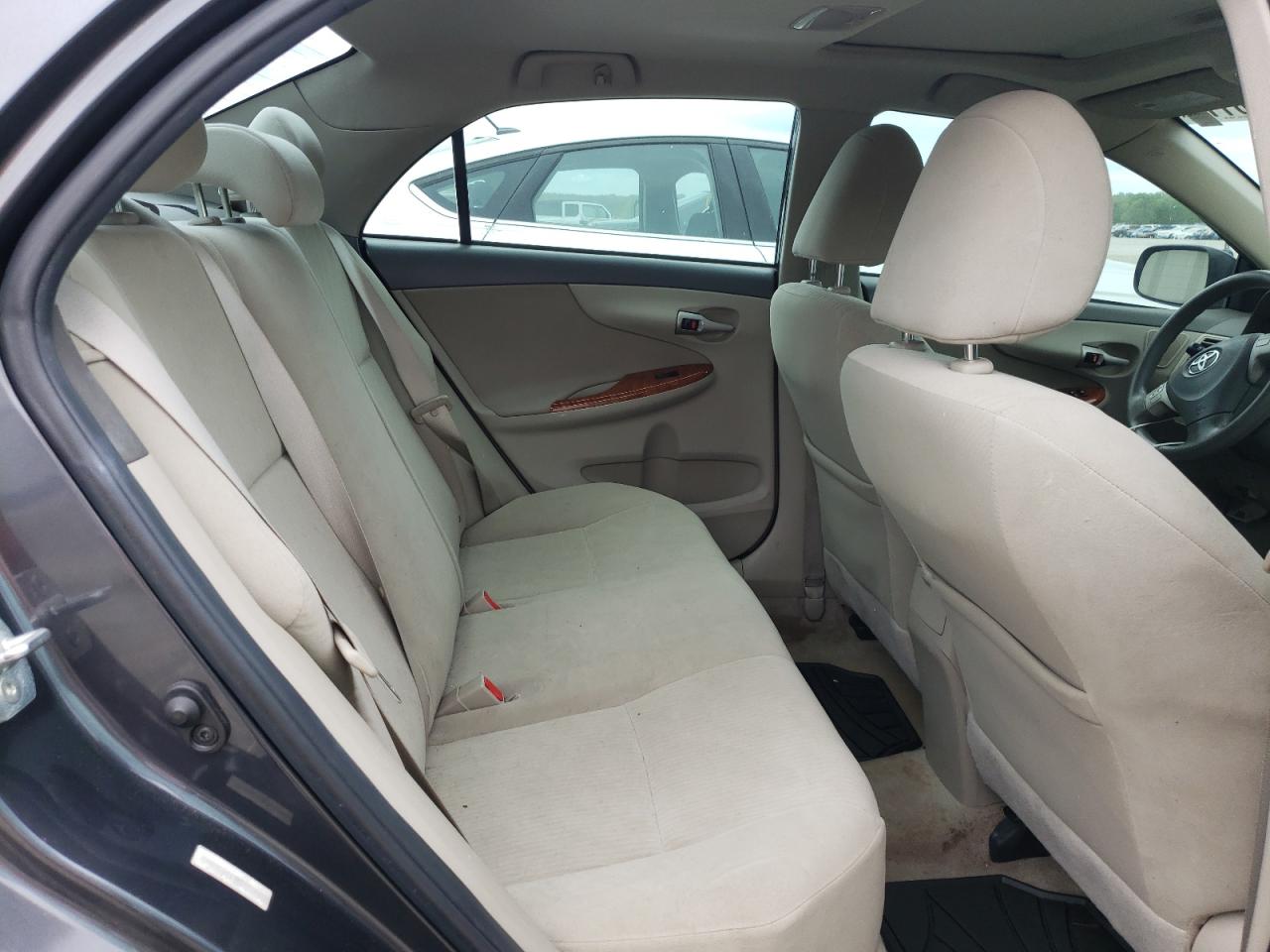 Photo 6 from auction – 2010 TOYOTA COROLLA BA with VIN 1NXBU4EE7AZ250687