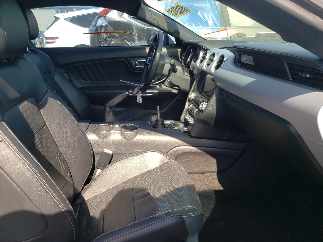 Photo 5 from auction – 2016 FORD MUSTANG with VIN 1FA6P8TH5G5271693