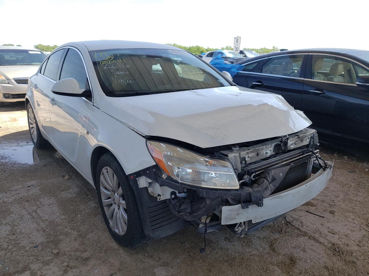 BUICK REGAL CXL 2011 with VIN W04GR5EC6B1090041 - Photo from auction
