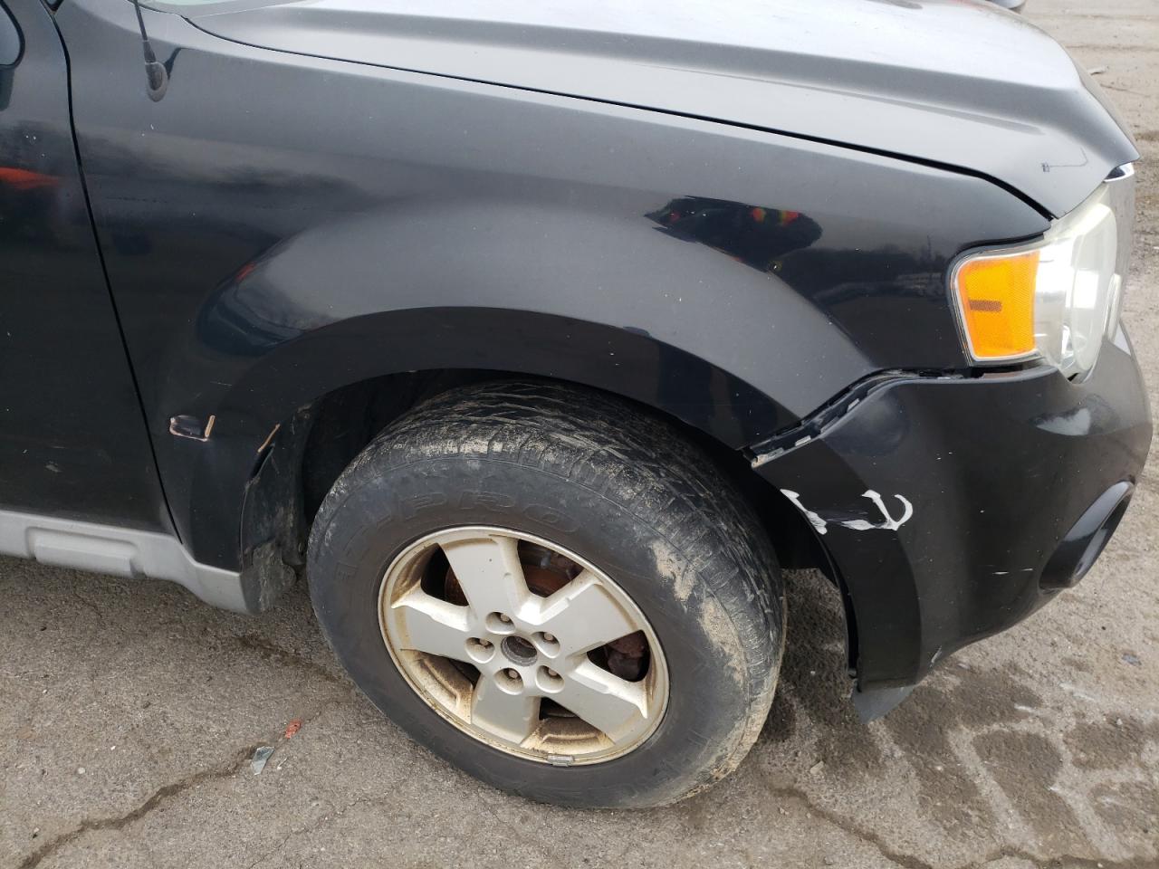 Photo 9 from auction – 2009 FORD ESCAPE XLT with VIN 1FMCU93G49KC25582