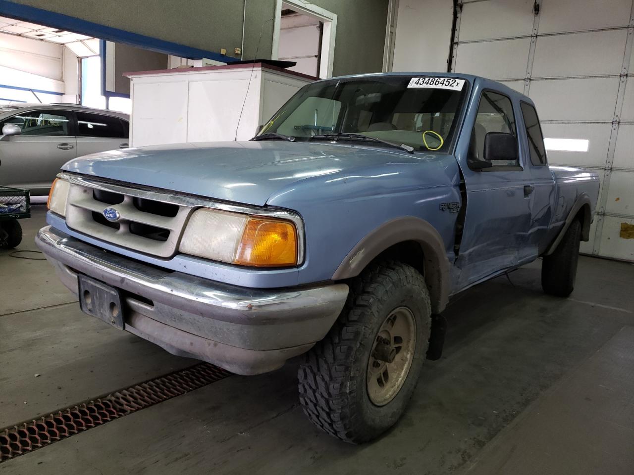 Photo 2 from auction – 1997 FORD RANGER with VIN 1FTDR15X4VPA60994