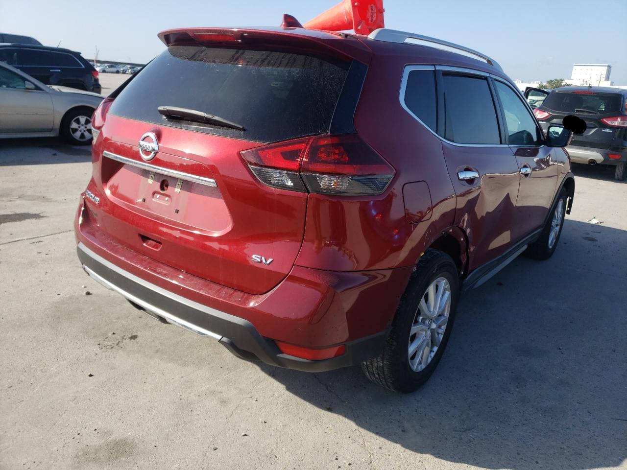 Photo 20 from auction – 2018 NISSAN ROGUE S with VIN 5N1AT2MT6JC703514
