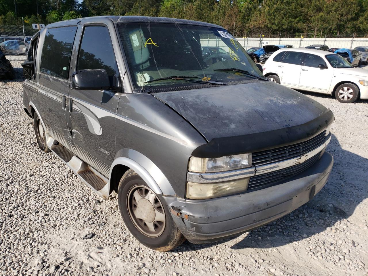 CHEVROLET ASTRO 2000 with VIN 1GBDM19WXYB159776 - Photo from auction