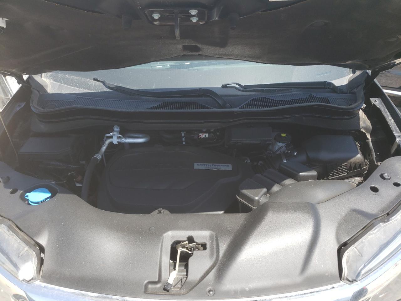Photo 7 from auction – 2016 HONDA PILOT EXL with VIN 5FNYF6H50GB104794