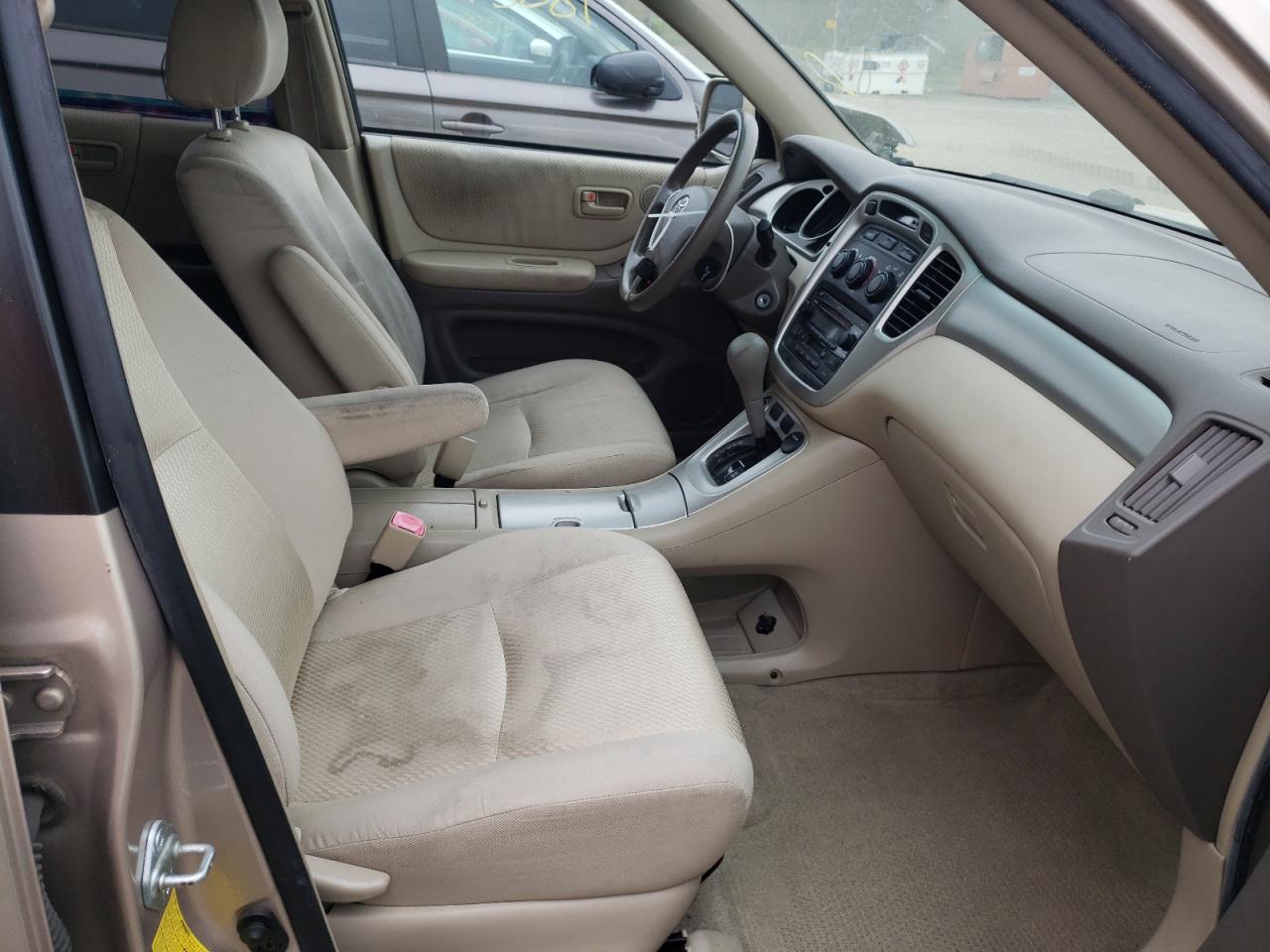 Photo 5 from auction – 2005 TOYOTA HIGHLANDER with VIN JTEEP21A850135041
