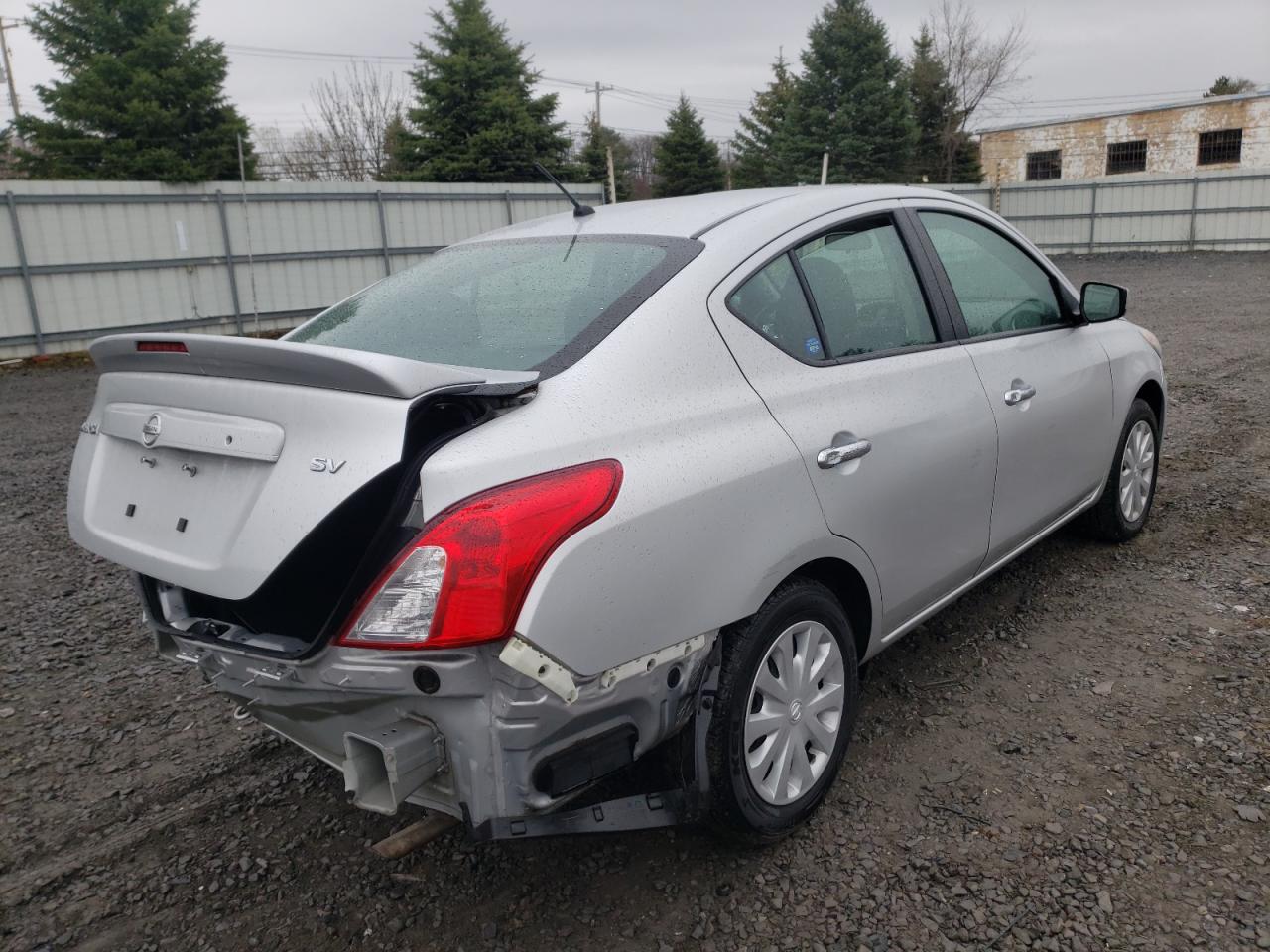 Photo 4 from auction – 2017 NISSAN VERSA S with VIN 3N1CN7AP5HK458627