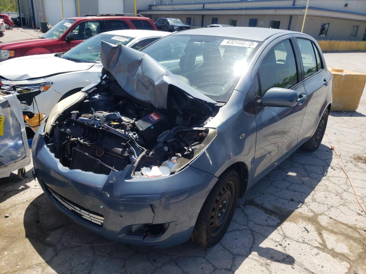 Photo 2 from auction – 2010 TOYOTA YARIS with VIN JTDKT4K33A5282203