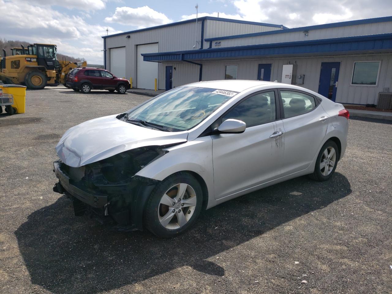 Photo 2 from auction – 2011 HYUNDAI ELANTRA GL with VIN KMHDH4AE7BU173064