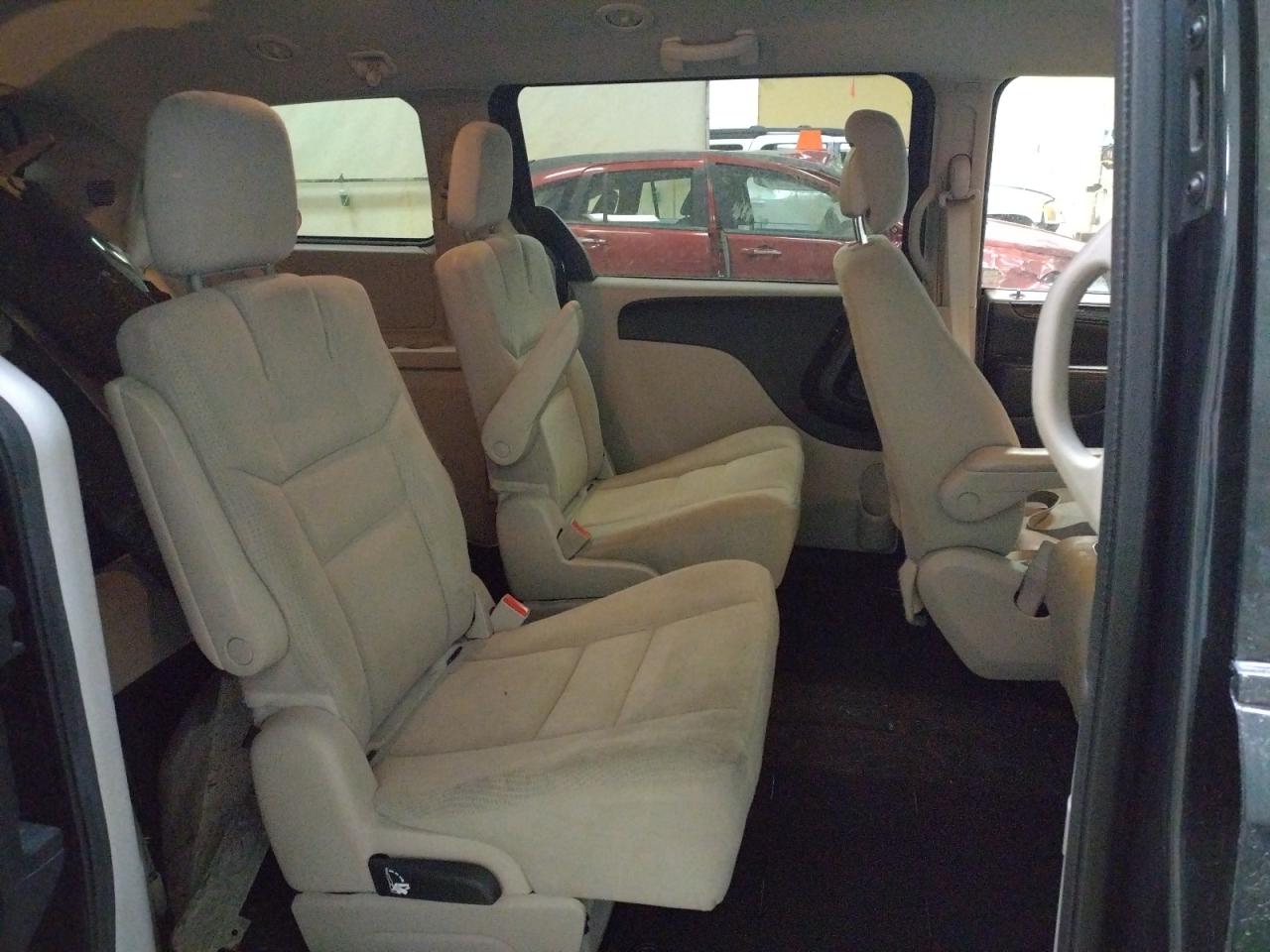 Photo 6 from auction – 2014 DODGE GRAND CARA with VIN 2C4RDGCG2ER239897