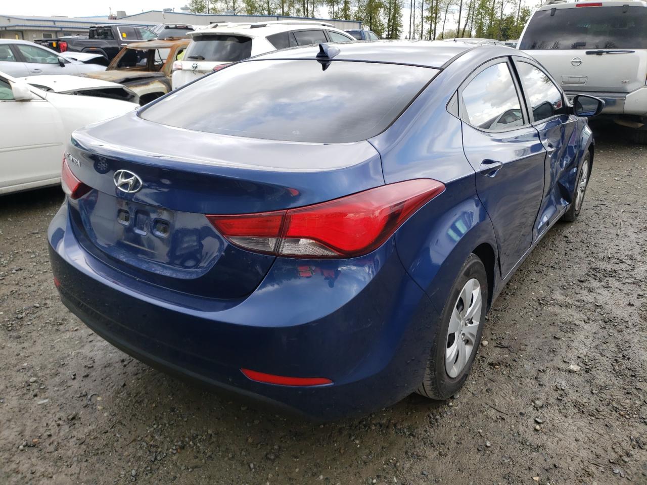 Photo 4 from auction – 2016 HYUNDAI ELANTRA SE with VIN 5NPDH4AE5GH730723