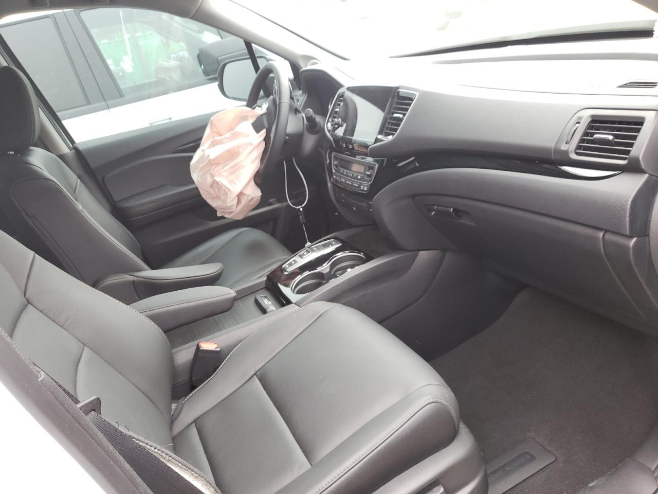 Photo 5 from auction – 2021 HONDA PILOT TOUR with VIN 5FNYF5H64MB011968