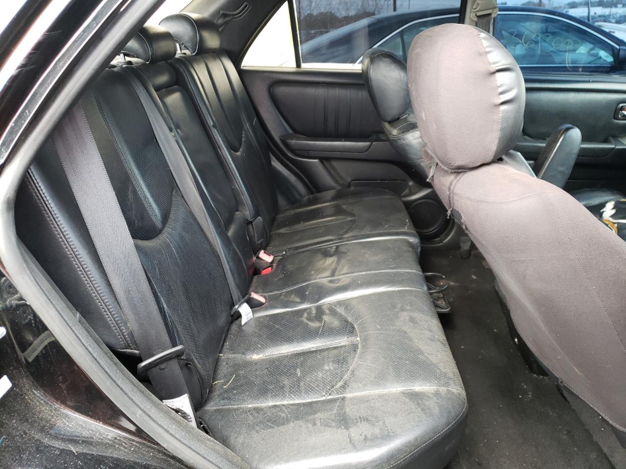 Photo 6 from auction – 2001 LEXUS RX 300 with VIN JTJHF10U410209542