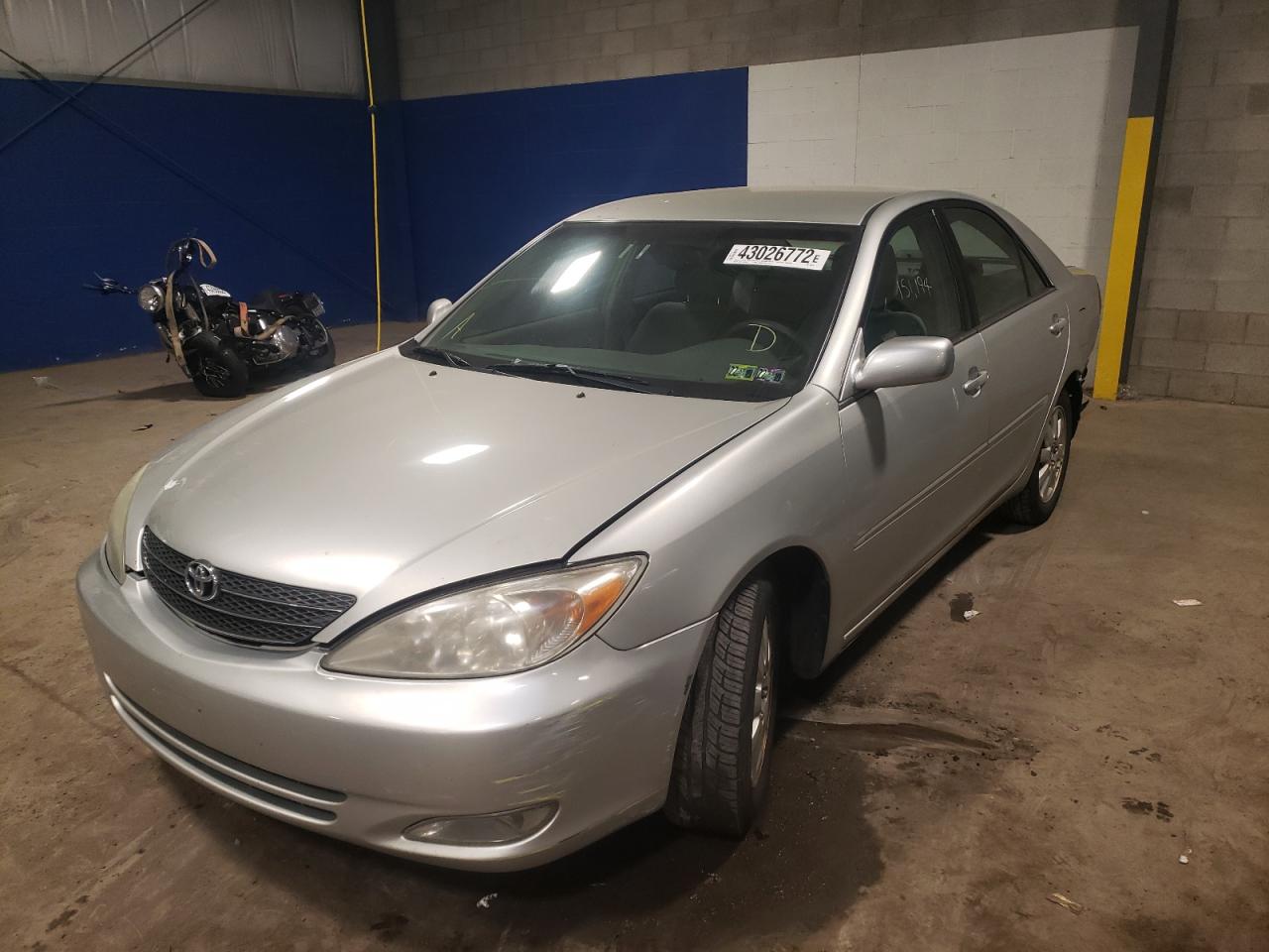 Photo 2 from auction – 2004 TOYOTA CAMRY LE with VIN 4T1BE30KX4U800554