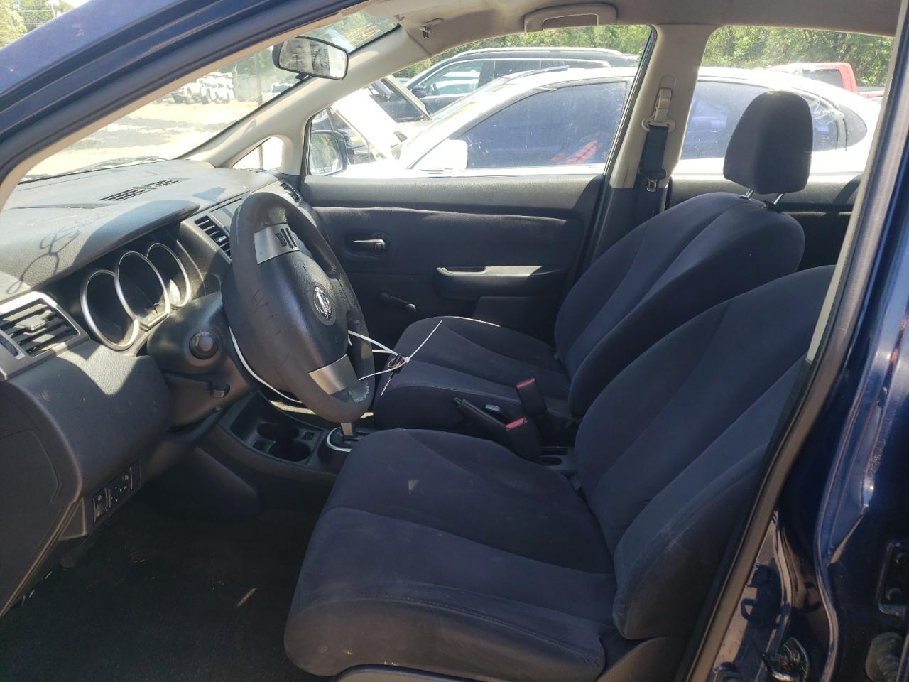 Photo 5 from auction – 2008 NISSAN VERSA with VIN 3N1BC11E78L383386