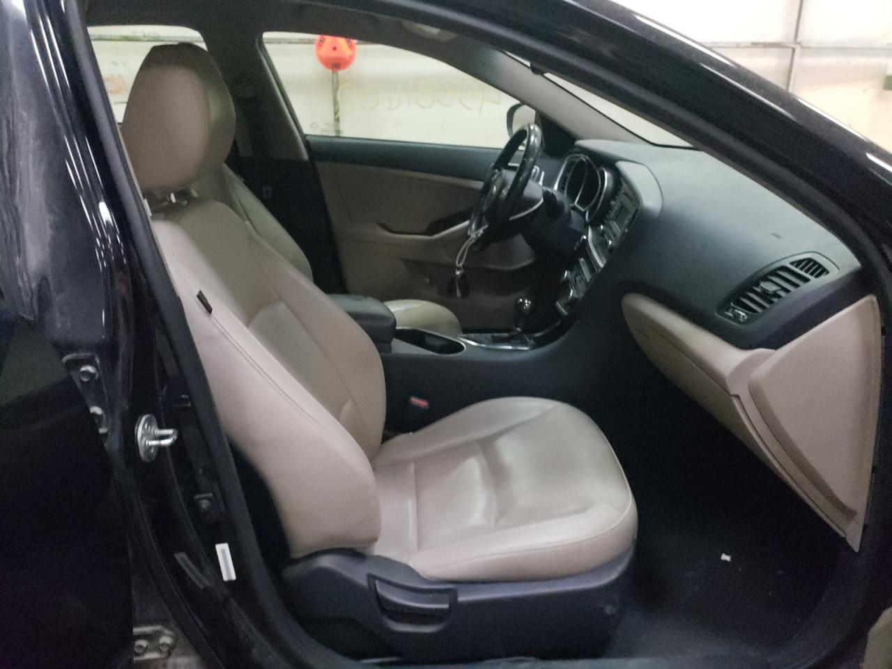 Photo 5 from auction – 2014 KIA OPTIMA EX with VIN 5XXGN4A79EG300791