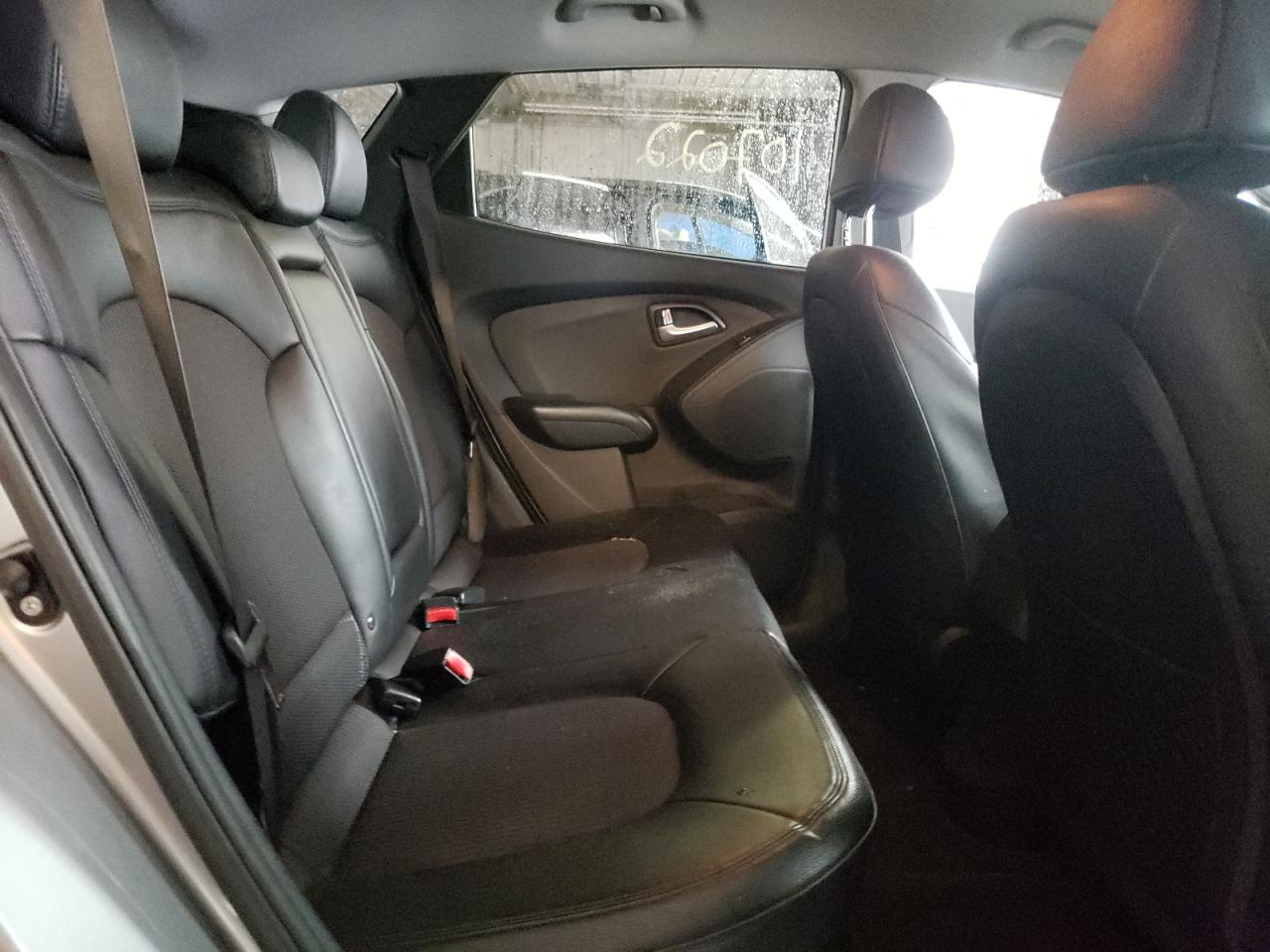 Photo 6 from auction – 2012 HYUNDAI TUCSON GLS with VIN KM8JUCAC3CU374677