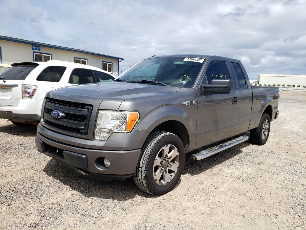 Photo 2 from auction – 2013 FORD F150 SUPER with VIN 1FTFX1CF2DFC58180