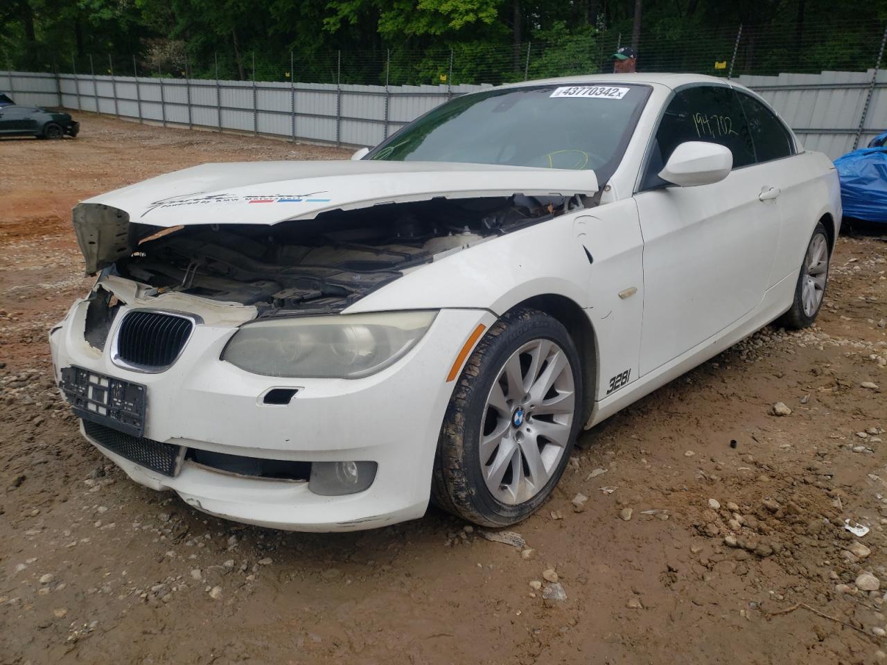 Photo 2 from auction – 2011 BMW 328 I with VIN WBADW3C55BE439447