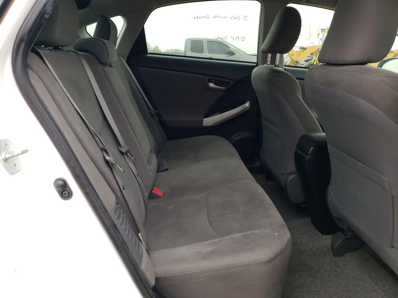 Photo 6 from auction – 2013 TOYOTA PRIUS with VIN JTDKN3DU6D5599987