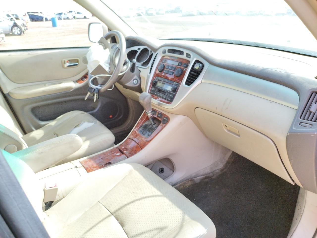 Photo 5 from auction – 2004 TOYOTA HIGHLANDER with VIN JTEEP21A740050822