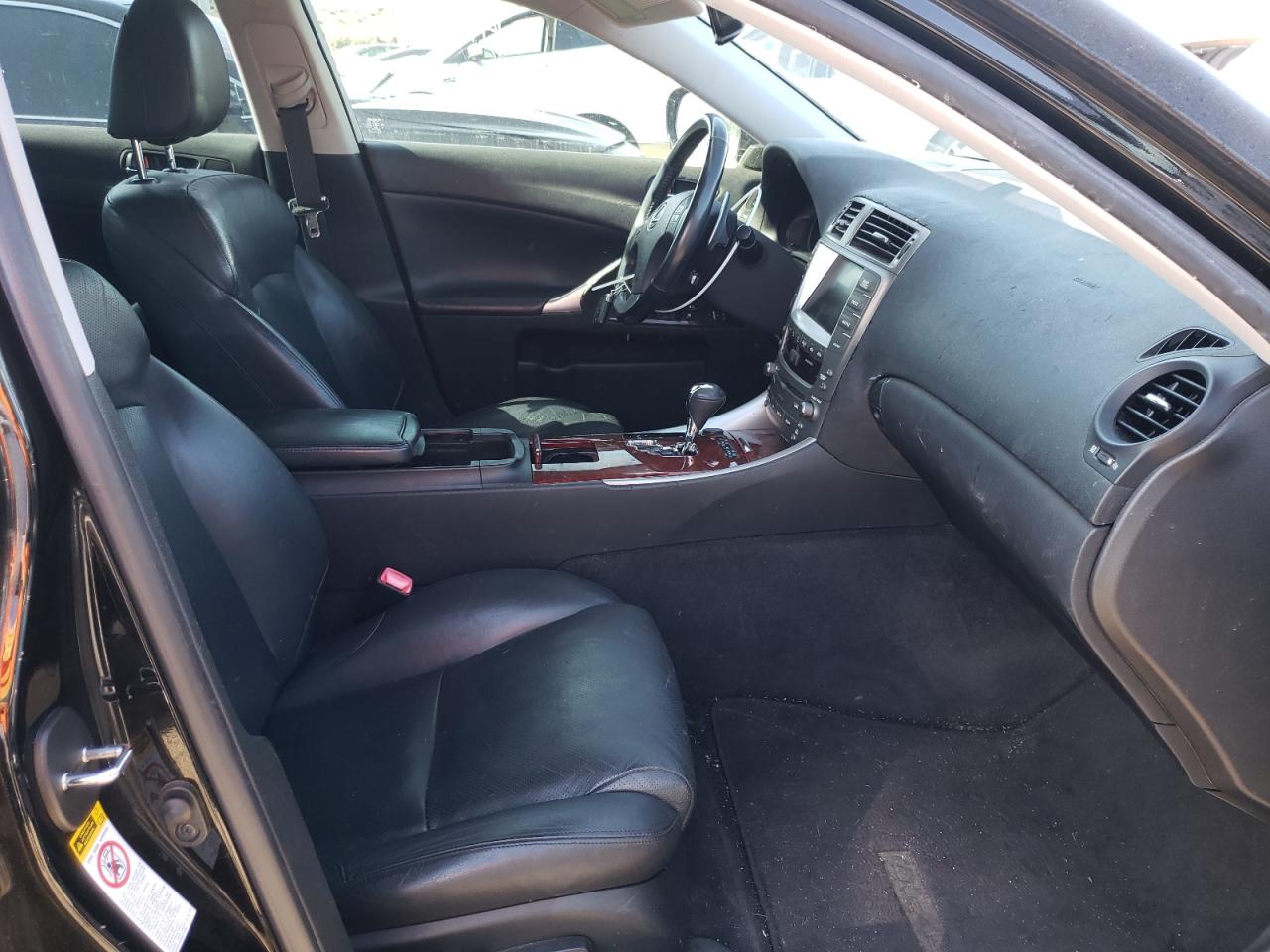 Photo 5 from auction – 2007 LEXUS IS 250 with VIN JTHBK262072028546