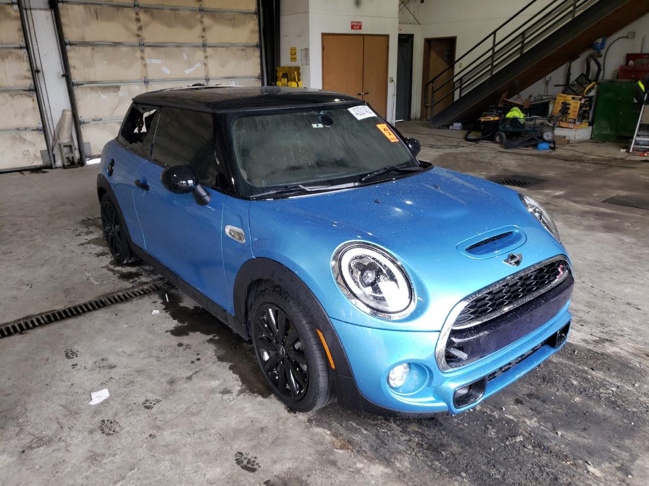 MINI COOPER S 2018 with VIN WMWXP7C54J2A47905 - Photo from auction