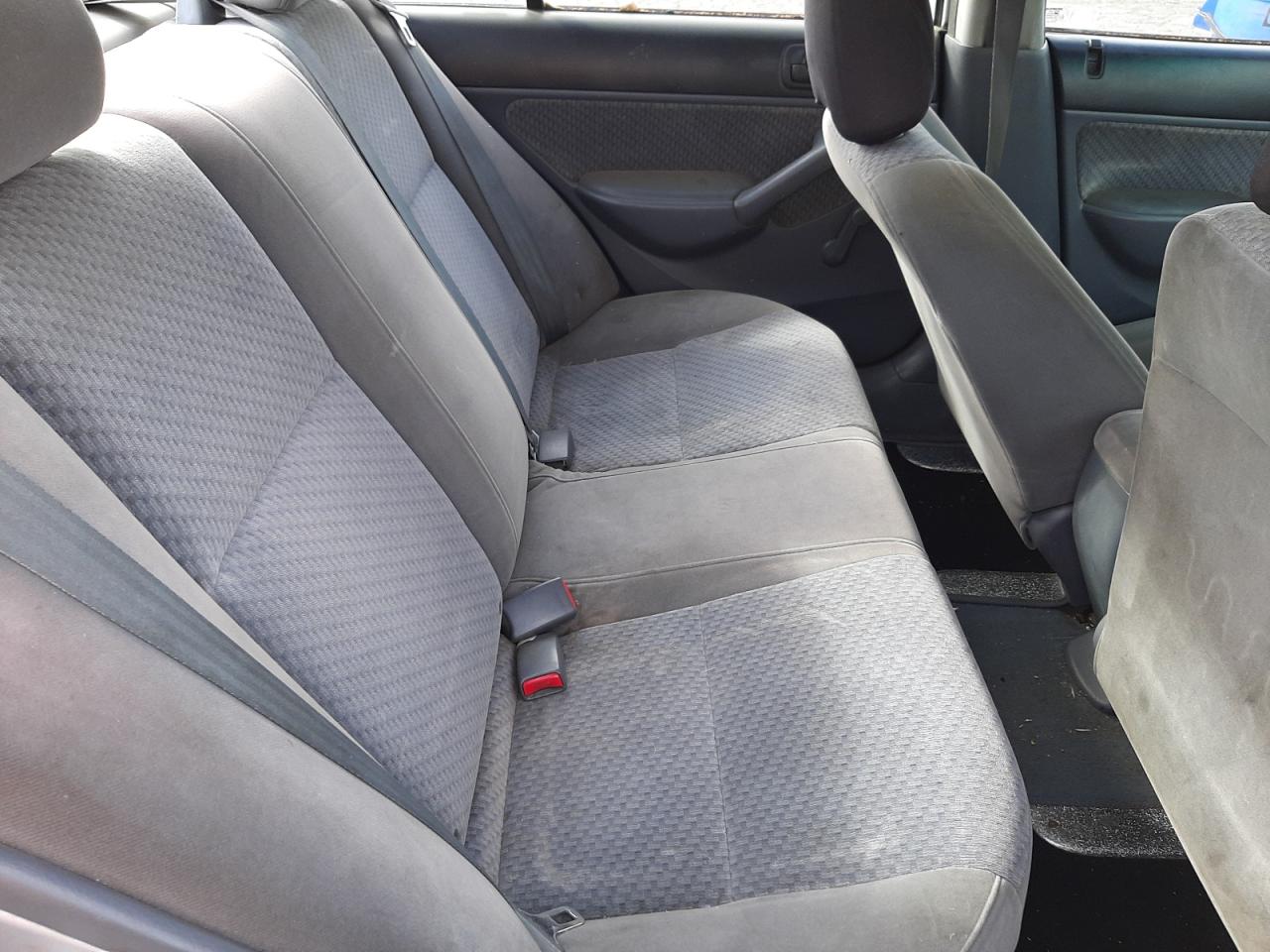 Photo 6 from auction – 2005 HONDA CIVIC DX V with VIN 1HGES16385L024173